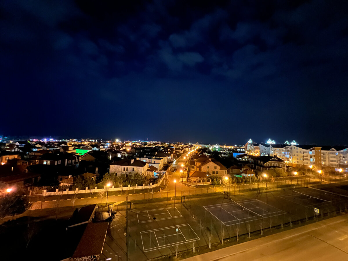 Фото из личного архива. Вид из съёмной квартиры на КП "Немецкая деревня". Март 2023г.