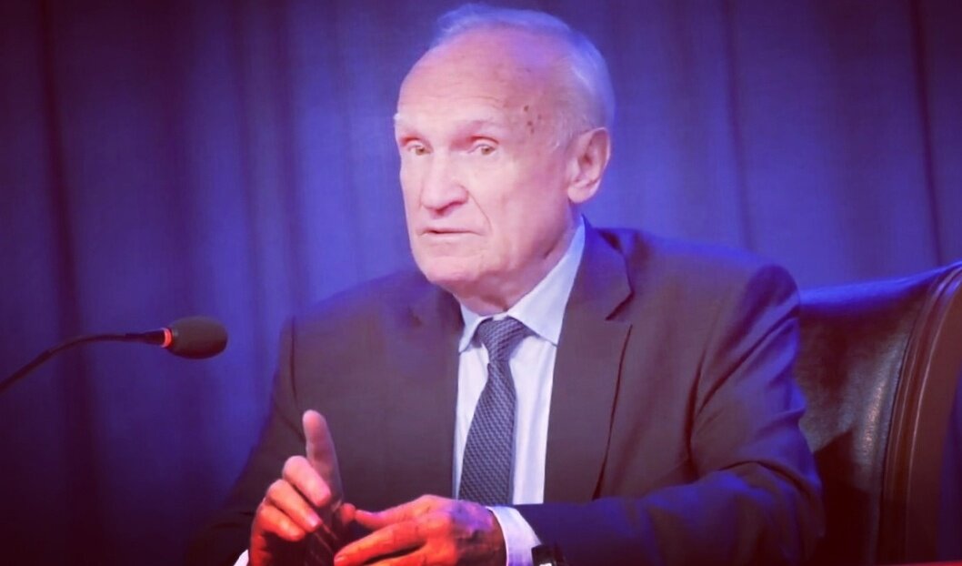 Алексей Ильич Осипов — учёный-богослов, педагог, доктор богословия, Заслуженный профессор Московской духовной академии, писатель, публицист, проповедник.