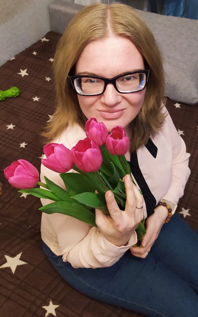 Вот и снова скоро 8 марта. Уже прошëл почти год. В прошлое 8 марта я беременна была, а в этом году будем отмечать с сыночком🙂. 