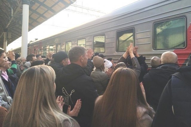    Что за песня «Поезд уходит далеко»?