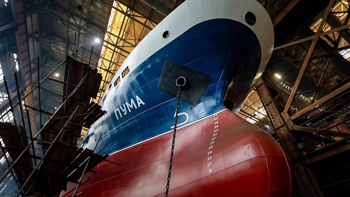     Перспективы завода «Восточная верфь» и развития судостроительной отрасли в Приморском крае находятся в зоне внимания губернатора Приморья Олега Кожемяко.