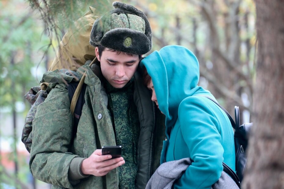 Министерство обороны России подготовило законопроект, в котором предлагается установить единый предельный возраст пребывания на службе в период мобилизации для всех контрактников.-4