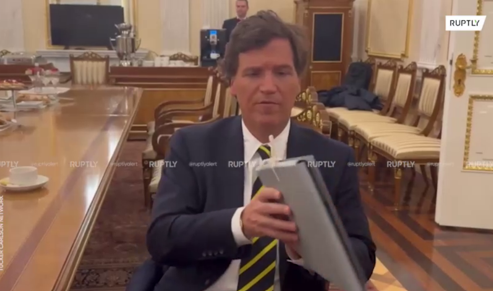 Omega seamaster 2022. лжи часы. лжи часы. часы на руке. лжи часы.