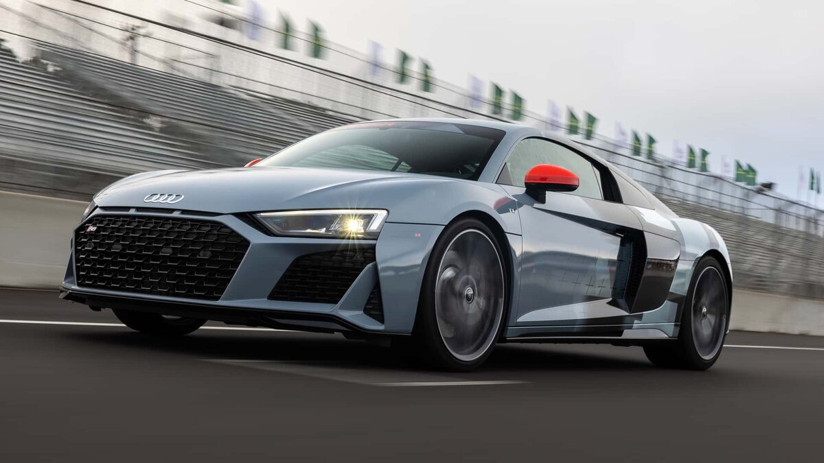 Audi R8 Coupe V10 performance RWD 