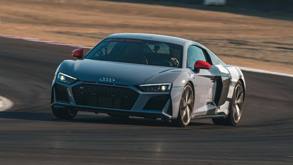 Audi R8 Coupe V10 performance RWD