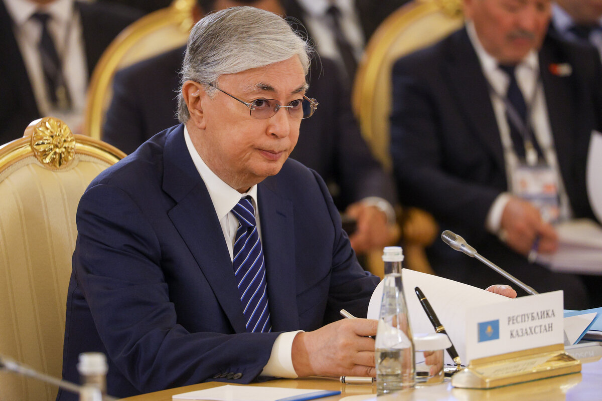 токаев отправил в отставку. токаев сместил назарбаева с должности главы совбеза. токаев отправил в отставку. штанмайер токаев. токаев глава мид казахстана.