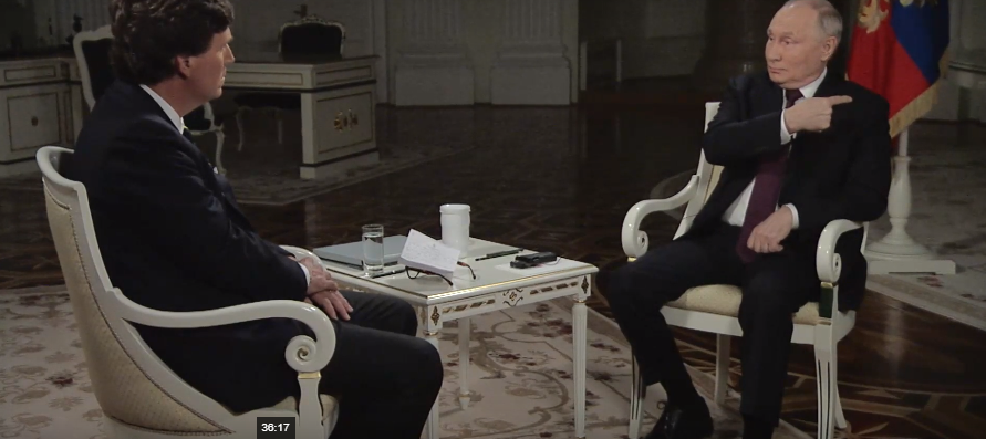 Путин указывает на стол, за которым юлили высокие американские чиновники, отказывая России от совместной ПРО 