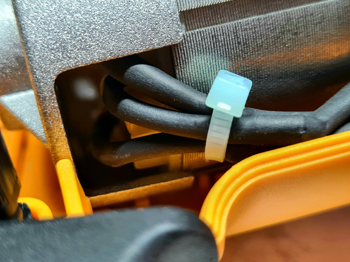 Сегодня в строительстве или ремонте обойтись без аккумуляторного инструмента сложно. Часто бывает, что на объектах еще не подведено электричество или розетка находится очень далеко.-15-2