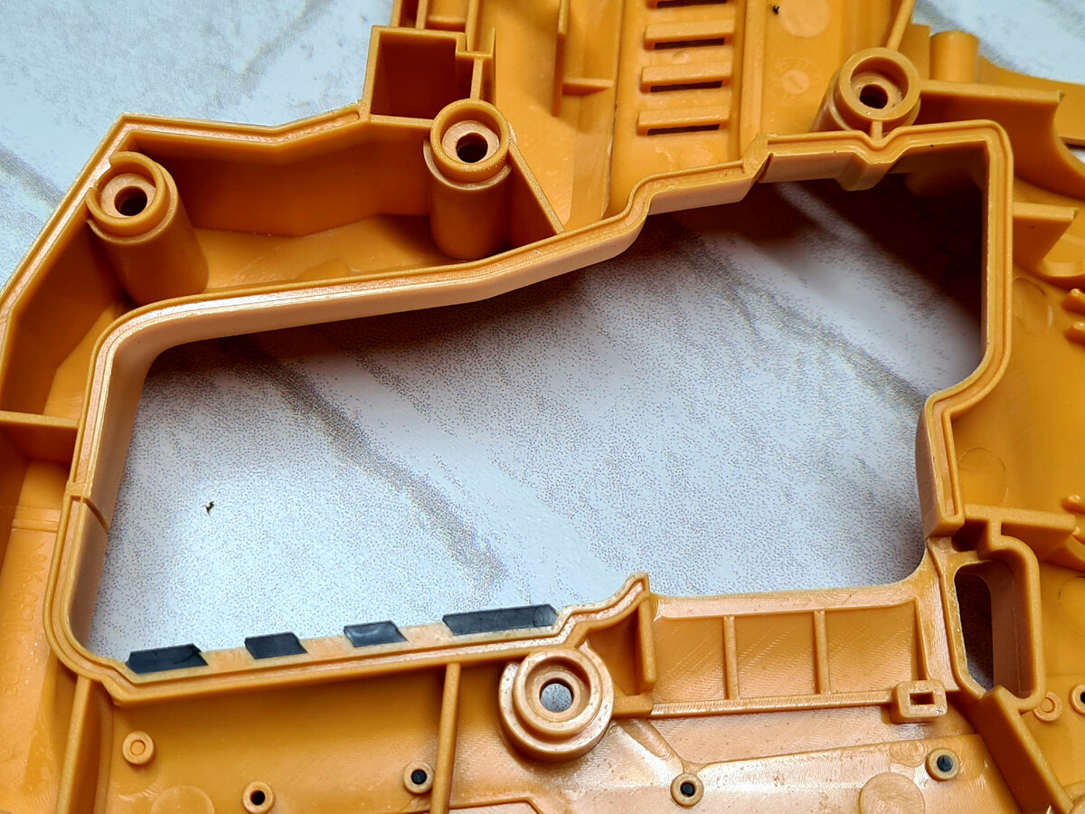 Сегодня в строительстве или ремонте обойтись без аккумуляторного инструмента сложно. Часто бывает, что на объектах еще не подведено электричество или розетка находится очень далеко.-23