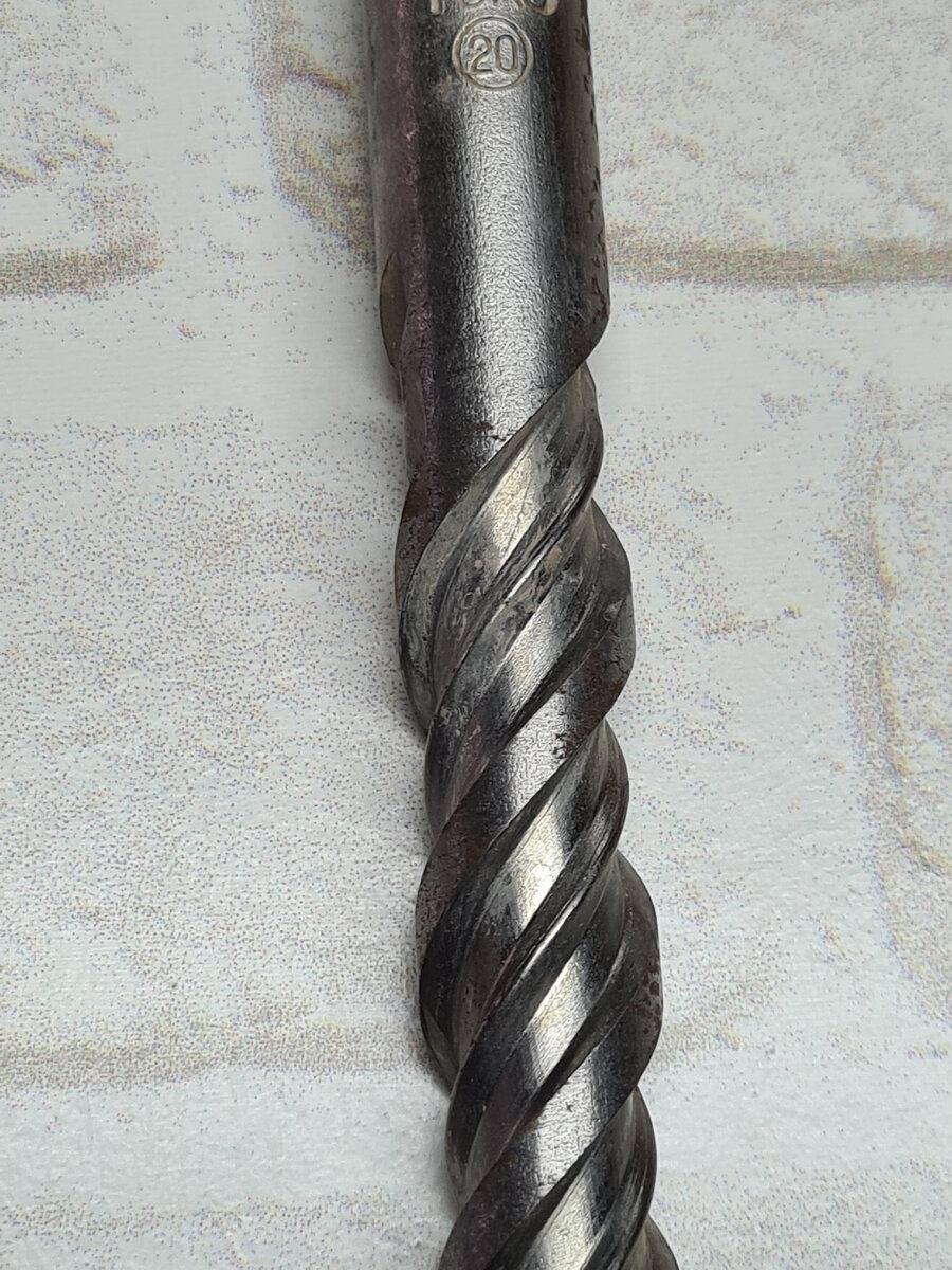 Сегодня в строительстве или ремонте обойтись без аккумуляторного инструмента сложно. Часто бывает, что на объектах еще не подведено электричество или розетка находится очень далеко.-26-2