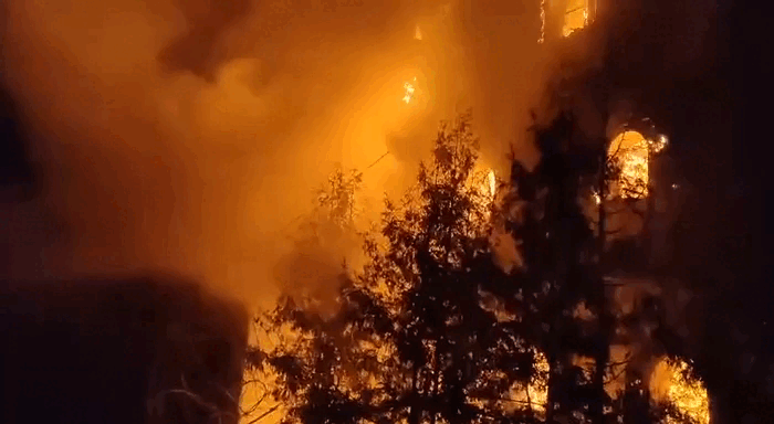 В условиях нескончаемого информационного противоборства, когда каждый шаг на поле брани подвергается искажению и преувеличению со стороны западных СМИ и «небратьев», наша сторона продолжает...-5