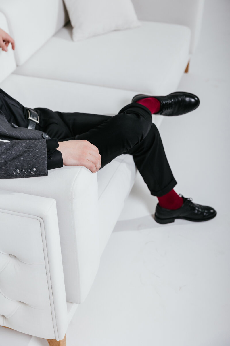 Диваны с активными декаративными элемаентами отличный вариант для зонирования пространства. Диван Premier с коретной стяжкой от бренда Самеба 