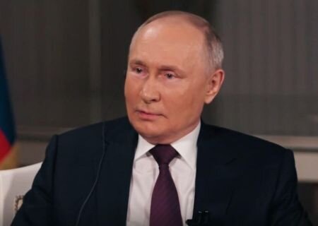    «Многие радикальные российские патриоты недовольны». Эксперты об интервью Путина Карлсону