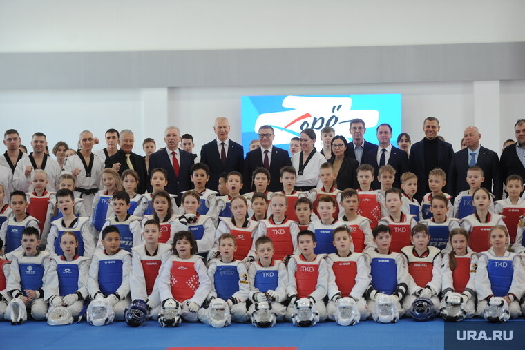 видео спортивных комплексов. видео спортивных комплексов. манеж мгсу бассейн. суздаль арена спорткомплекс. ледовая арена папус город шадринскм.