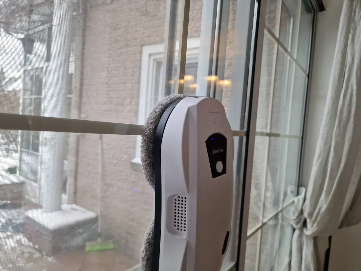 С Олеси видеообзор робота "мойщика окон", а мой личный вердикт: "ГОДЕН ...