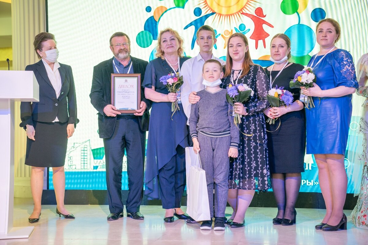    В Югре 74% жителей испытывают гордость за свои семьи