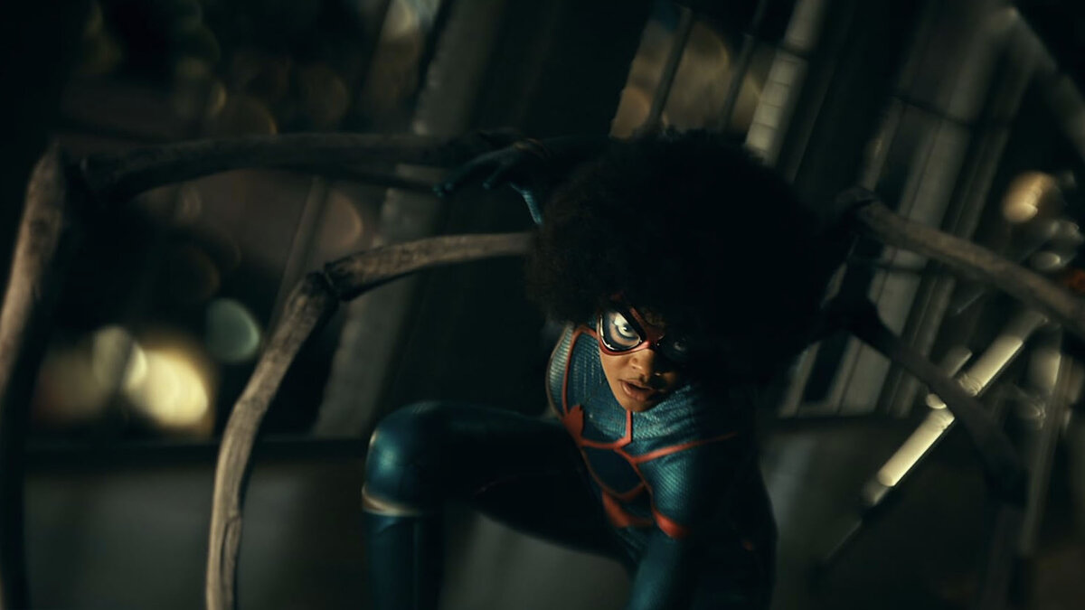 Кадр из фильма "Мадам Паутина"