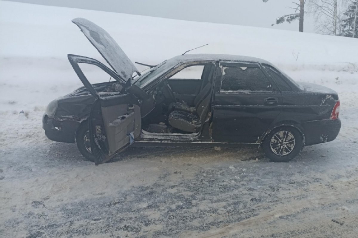    Водитель получил травмы, его отвезли в больницу.