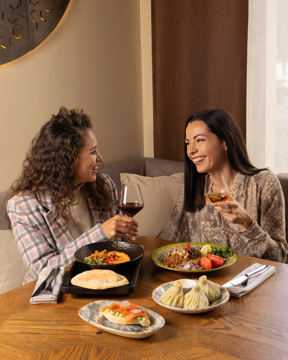 грузинско-русский переводчик. грузинские слова с переводом на русский. русско-грузинский разговорник для туристов. грузинский язык учить слова. грузинский язык слова.