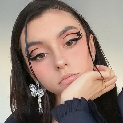     Саратовский спортсмен добивается отмены концерта Доры