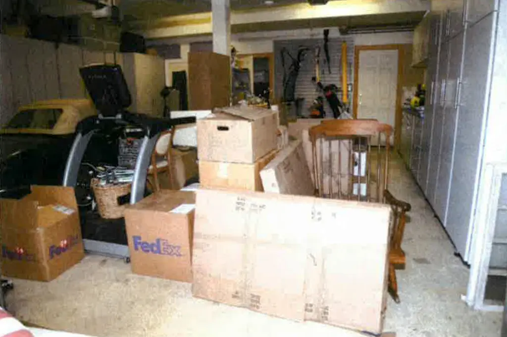 Chlorine перевод на русский. Giving directions phrases. запчасть номер 710. предлоги места в английском языке. Where can find.