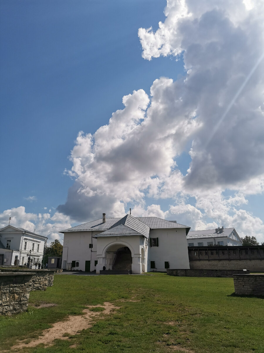 Октябрьский проспект 19б псков. Октябрьский проспект 19 псков. 9 псков. Псков инженерная 9 фото. Гражданская 9а псков.