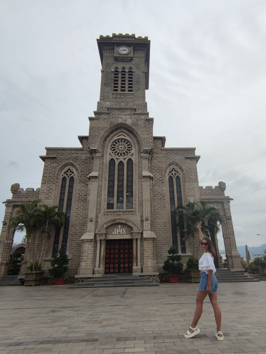 Кафедральный собор в Нячанге. 