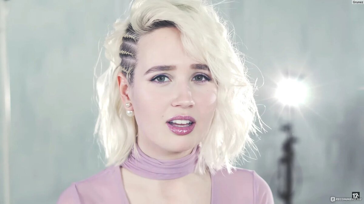 фото из интернета: Клава Кока ( игравшая роль Барби)