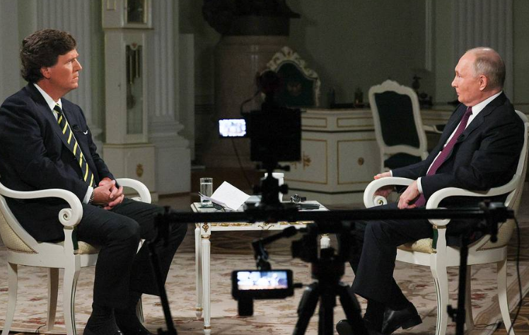  Президент России Владимир Путин заявил в интервью, которое транслировалось в четверг, что Россия будет бороться за свои интересы «до конца», но не заинтересована в расширении своей войны на Украине