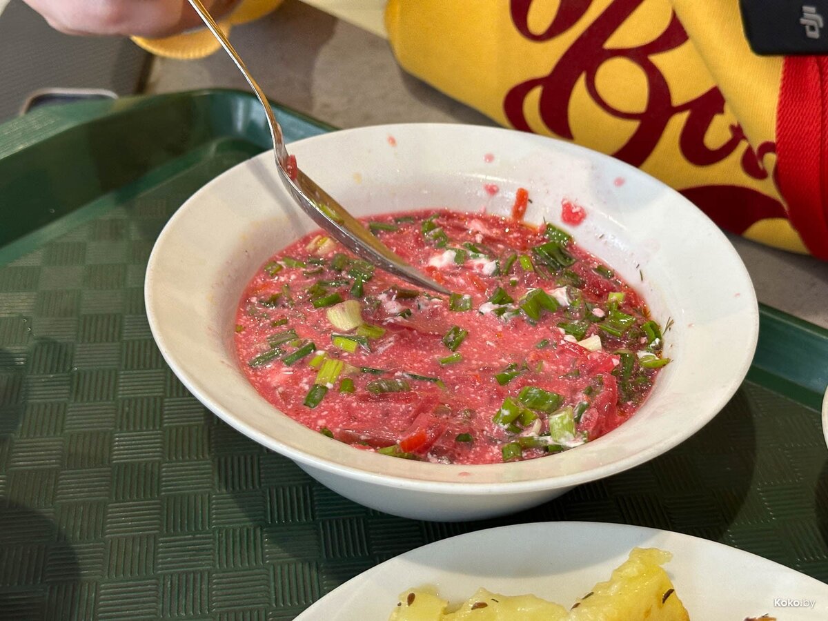 Дети обедают в детском саду картинки. Have lunch перевод. Where do you have lunch. Has had lunch. Where do you have lunch.