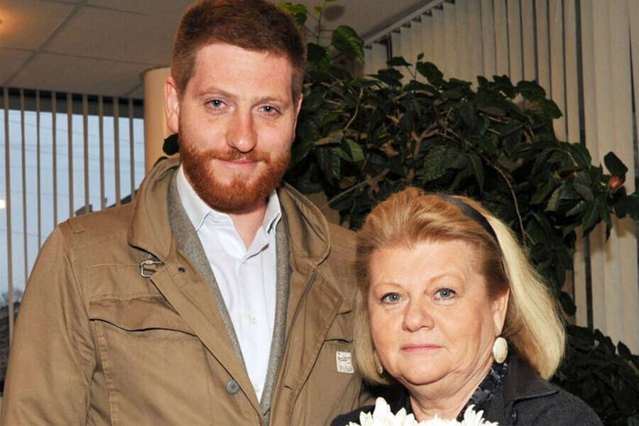 gazeta.ru (Ирина Муравьева и Евгений Эйдлин)