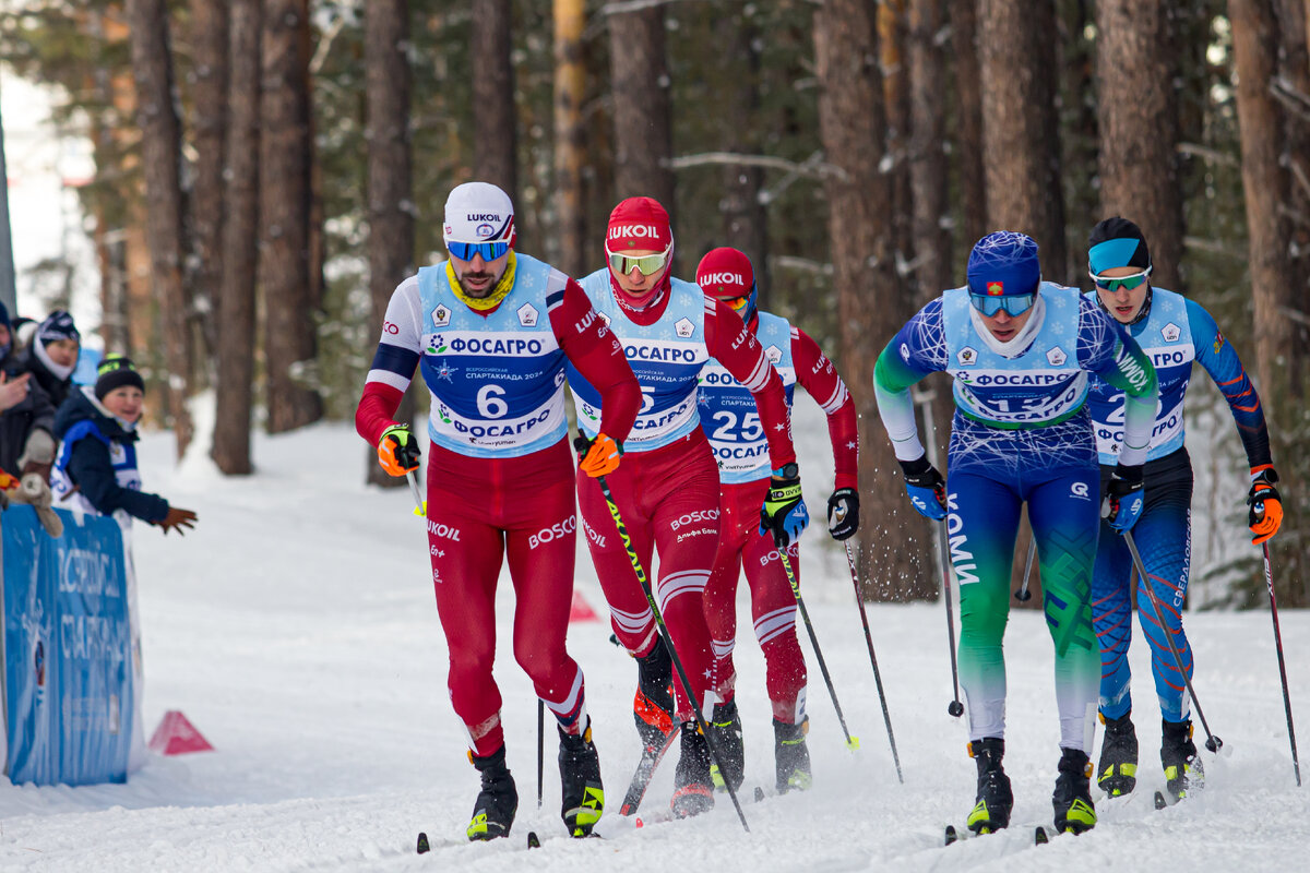 Самый интересный четвертьфинальный забег с участием Устюгова и Большунова 