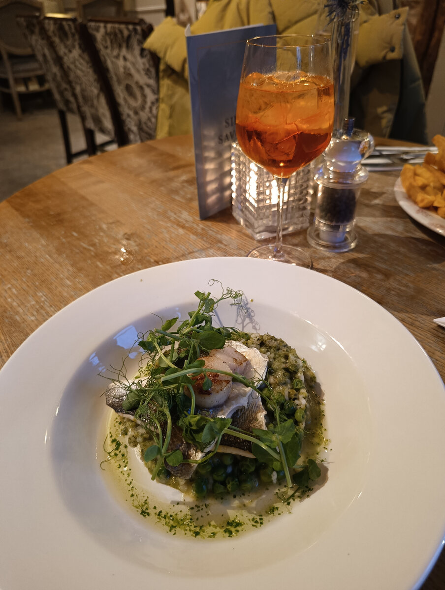 свадьба в коттедже. детский день рождения на даче. вечер на террасе. кухня в загородном деревянном доме. свадьба в загородном коттедже.