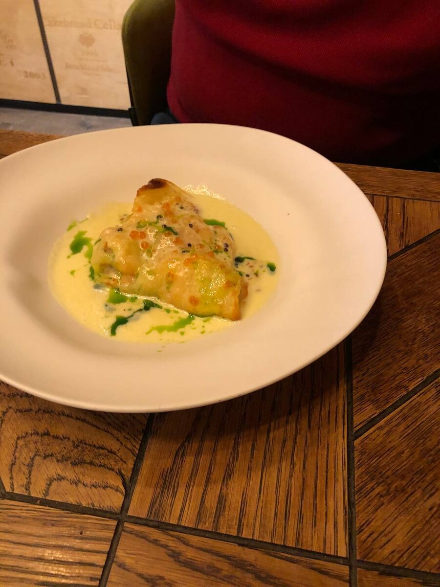 На фото не лазанья, а вкуснейший блин с припёком в ресторане М2