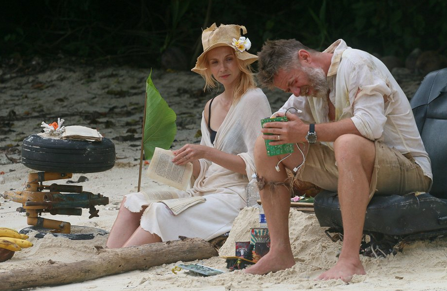 Листайте кадры.