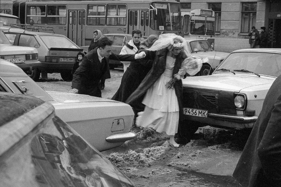 Самая трагическая свадьба в ссср. Свадьба СССР. Советские Свадебные фото. Свадьба 1990 года.