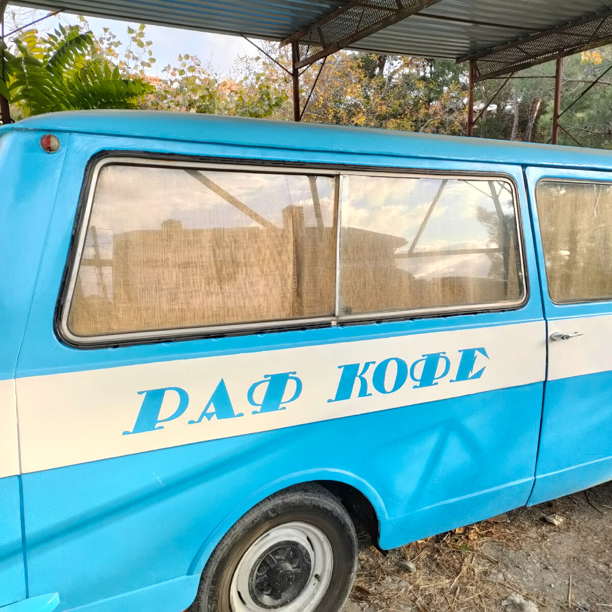 все просто и понятно. наклон шрифта придает стремительность.🙌🙌🙌