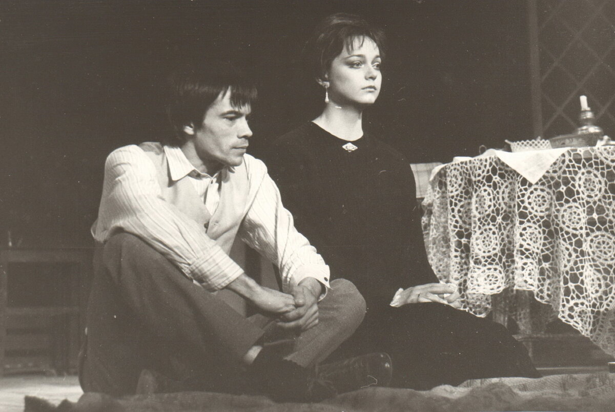 Александр Коршунов и Ольга Пашкова в спектакле "Чудаки"