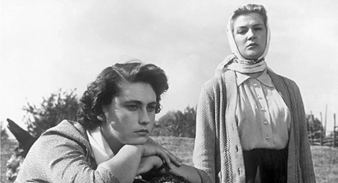 Изображение со страницы https://stranabolgariya.ru/foto/svetlana-druzhinina-delo-bylo-v-penkove.html