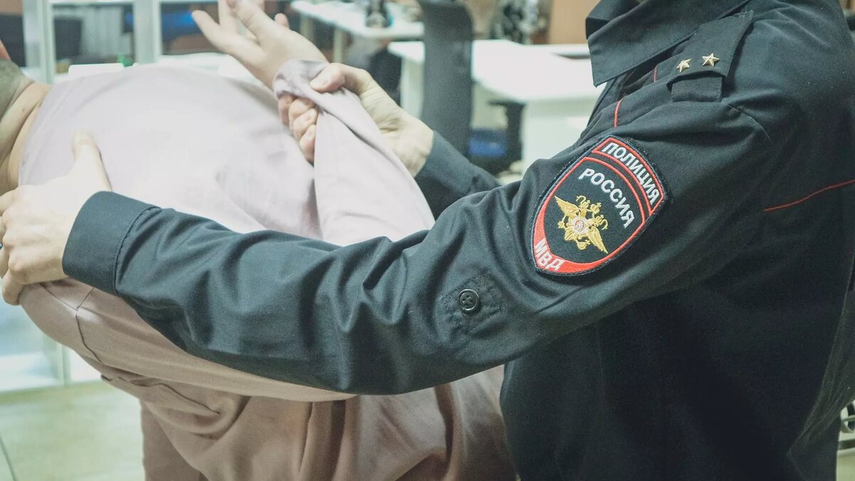     Уголовное дело возбудили против мужчины, подозреваемого в преступлении против половой неприкосновенности, рассказали в Следкоме Ростовской области.