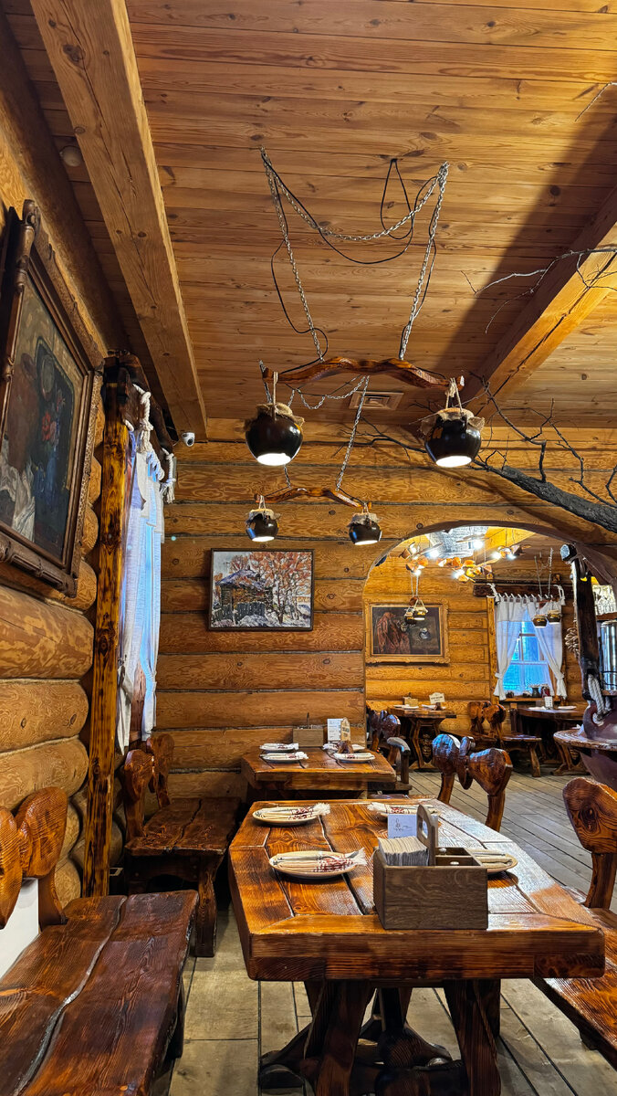 Оригинальный декор в ресторане Улей в Суздале