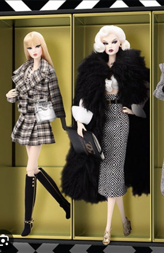 Кукла десятиручка презентация по технологии. Кукольник тема. Ребенок с тряпичной куклой. Кукла темы. Исторические куклы.