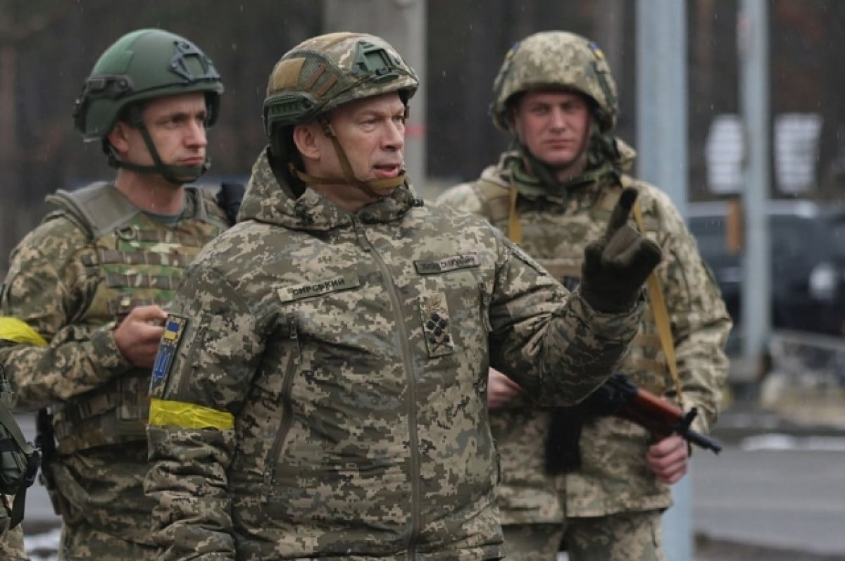    Приемный сын Сырского назвал отца подлецом, предавшим семью