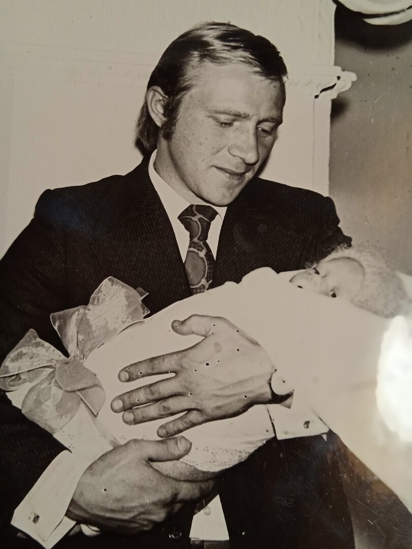 диплом вшб мгу. 5 м сандал миф. лика надпись красивая. 1 лик. прихожая лика 2 1.