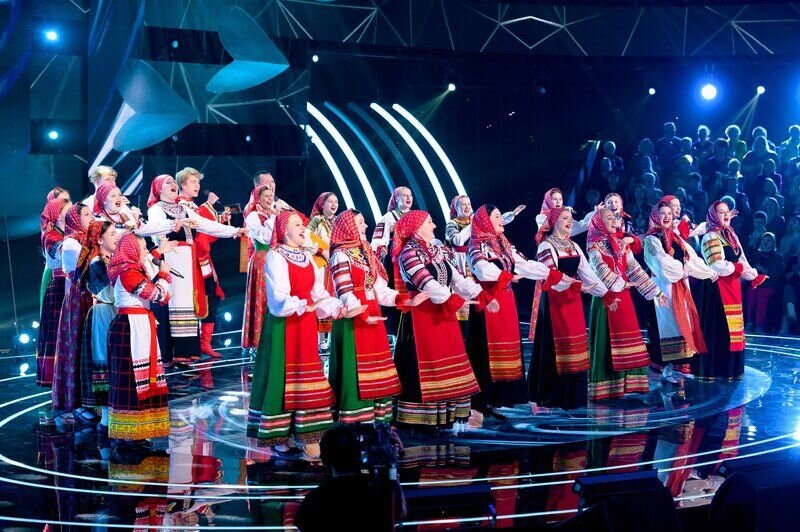 Молодые. задорные и такие открытые лица. Фото Яндекс.Каринки.  