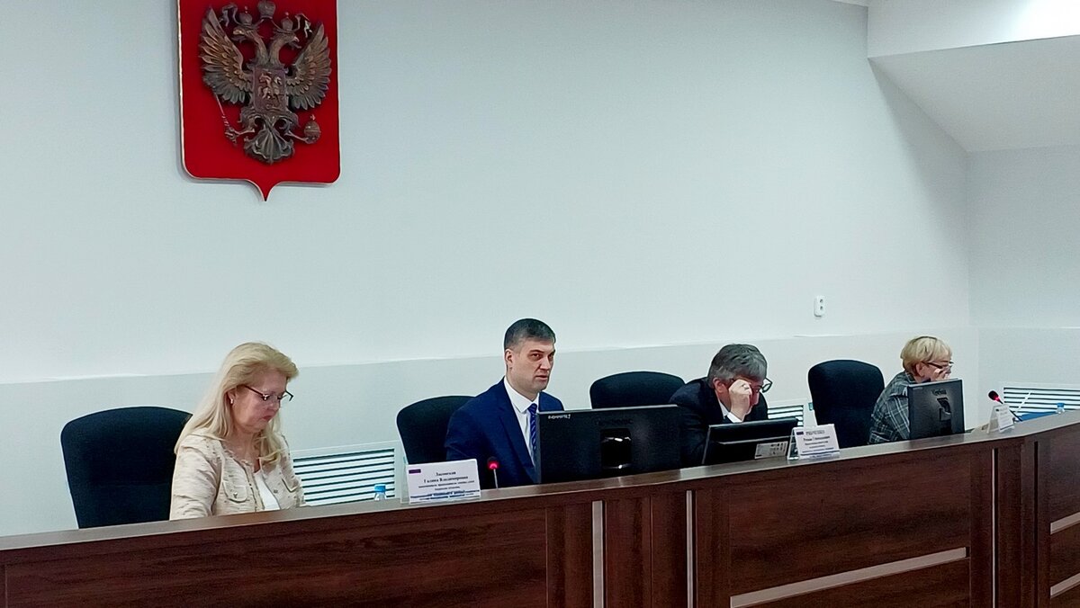 приговор суда судья. судья логинова саратовский областной суд. судья родыгина оренбург. судья майорова арбитражный суд свердловской области. денисова судья владимирского областного суда.