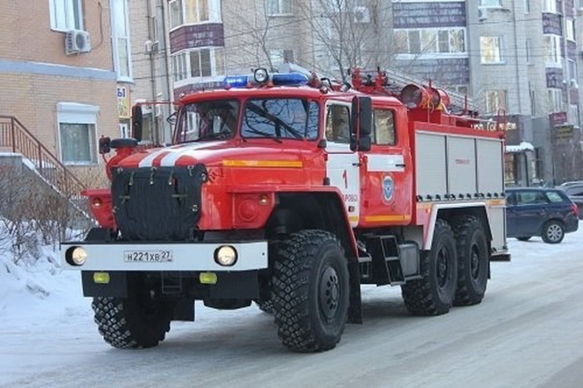 Житель села под Хабаровском пострадал при пожаре в многоэтажке | Аргументы  и факты - Хабаровск | Дзен