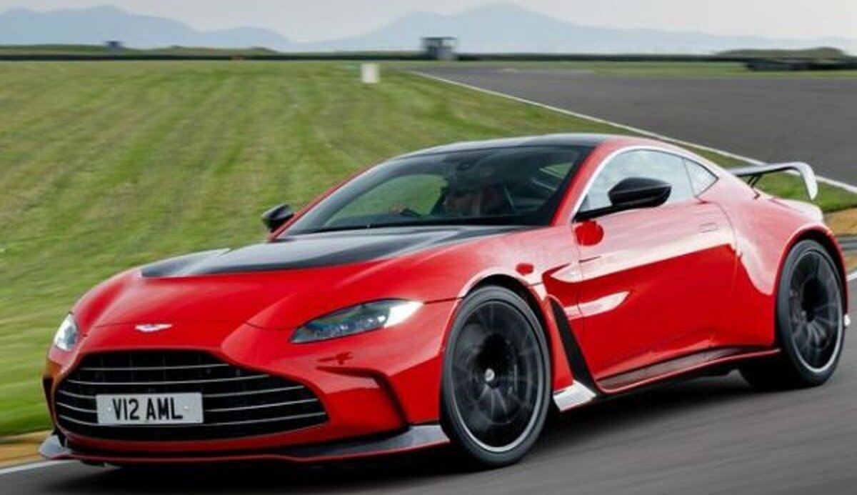 Aston Martin Vantage 2024
