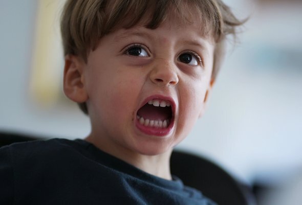 кравц темные очки. кравц глупый молодой на мели. глупый молодой на мели фото. глупый на мели. кравц - глупый молодой на мели.