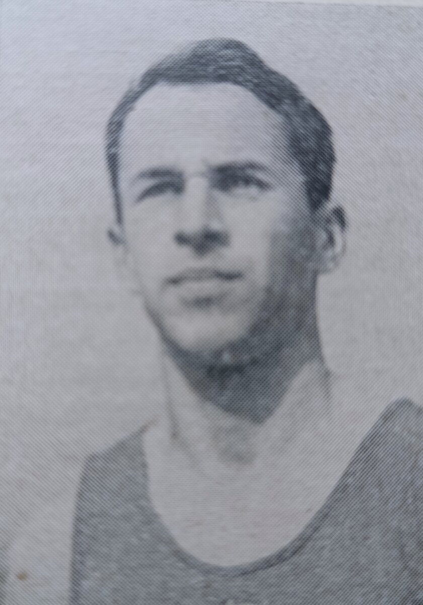 Владимир Лаврущенко. Здесь и далее фото из книги. 